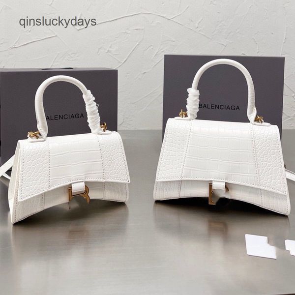 luxury balencaig bags outlet new women's bag hourglass b mark crocodile cow leather handbag versatile fashion
luxury balencaig bags outlet new women's bag hourglass b mark crocodile cow leather handbag versatile fashion