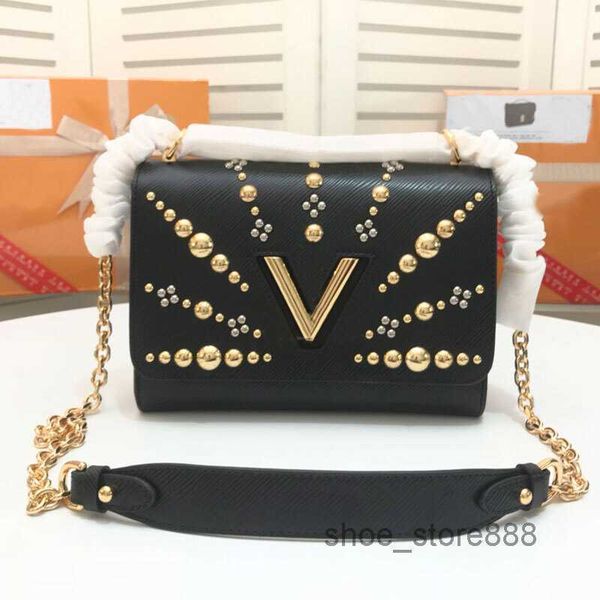 evening bags quality twist crossbody bag chain flap shoulder messenger bags genuine leather rivet inside letters women handbag purse go
evening bags quality twist crossbody bag chain flap shoulder messenger bags genuine leather rivet inside letters women handbag purse go