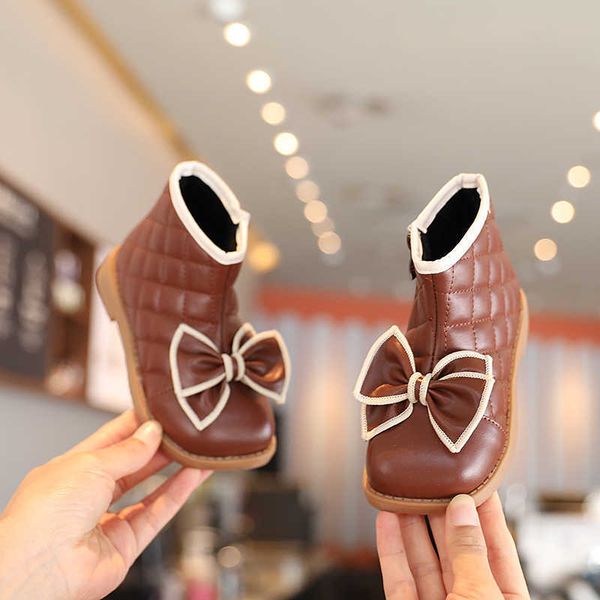 boots toddler princess leather flat fashion bow kids shoes winter chelsea boots for children ankle boots baby girl shoe 1-8 year t220925, Black;grey
boots toddler princess leather flat fashion bow kids shoes winter chelsea boots for children ankle boots baby girl shoe 1-8 year t220925, Black;grey