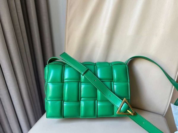 luxury designer cosmetic bags bottegas black green messenger bag leather tassel chain
luxury designer cosmetic bags bottegas black green messenger bag leather tassel chain