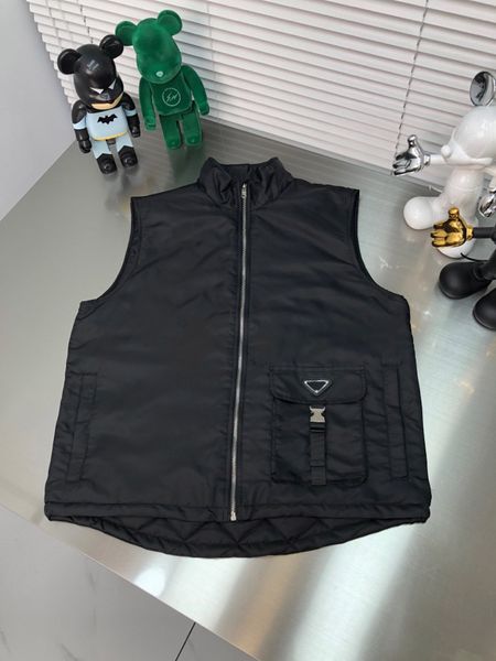 men's vests designer 2022 new fashion vest highquality pocket stitching design nylon luxury black stand collar mens vest coat hl6v, Black;white
men's vests designer 2022 new fashion vest highquality pocket stitching design nylon luxury black stand collar mens vest coat hl6v, Black;white