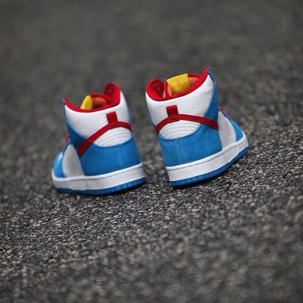 good quality sb high doraemon basketball shoes blue white red men and women running designers trainers sports size 36-46 ci2692-400
good quality sb high doraemon basketball shoes blue white red men and women running designers trainers sports size 36-46 ci2692-400