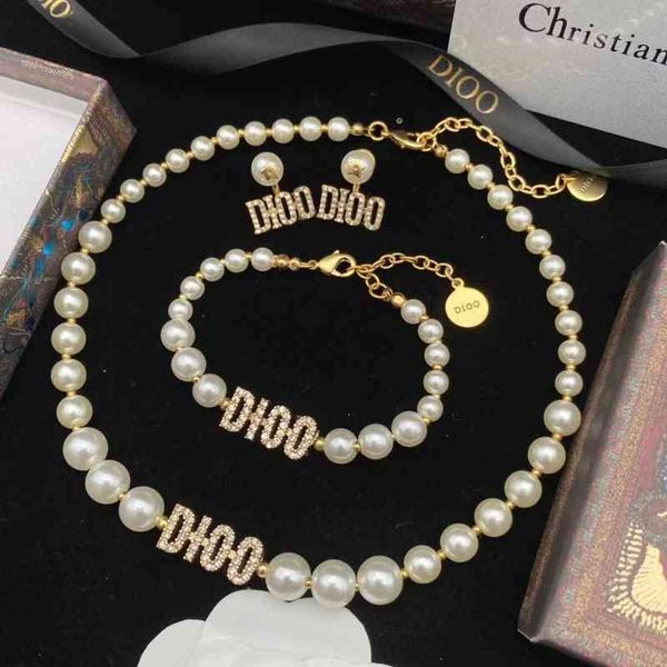 dhl dijia / d's new letter pig nose diamond inlaid pearl necklace women's fashion versatile bracelet earrings, Black
dhl dijia / d's new letter pig nose diamond inlaid pearl necklace women's fashion versatile bracelet earrings, Black
