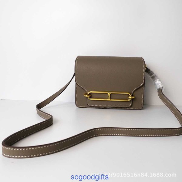 womens roulis's designer herme bags genuine leather with strap shoulder handbags first layer cowhide pig nose bag high-grade single sho
womens roulis's designer herme bags genuine leather with strap shoulder handbags first layer cowhide pig nose bag high-grade single sho