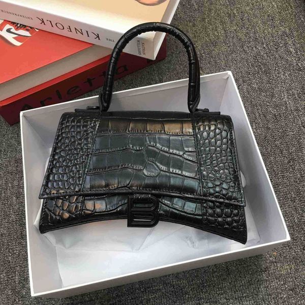 designer balencigass hourglass bag quality 2022 new leather bshaped shoulder crossbody handbag fashionable versatile 94i3
designer balencigass hourglass bag quality 2022 new leather bshaped shoulder crossbody handbag fashionable versatile 94i3