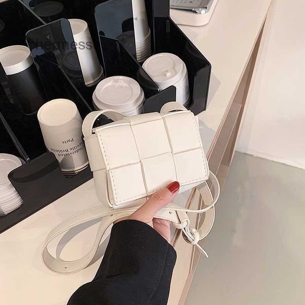 evening bags designer bottegs v 2022 spring new korean woven small square handbag versatile single room oblique cross trend womens handbags
evening bags designer bottegs v 2022 spring new korean woven small square handbag versatile single room oblique cross trend womens handbags