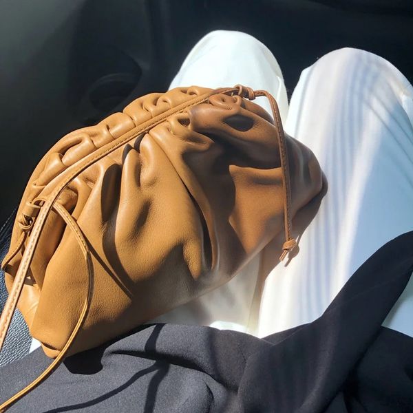5a cloud shape handbag string crossbody luxury designer brand bags fashion shoulder women letter purse phone wallet cartoon
5a cloud shape handbag string crossbody luxury designer brand bags fashion shoulder women letter purse phone wallet cartoon