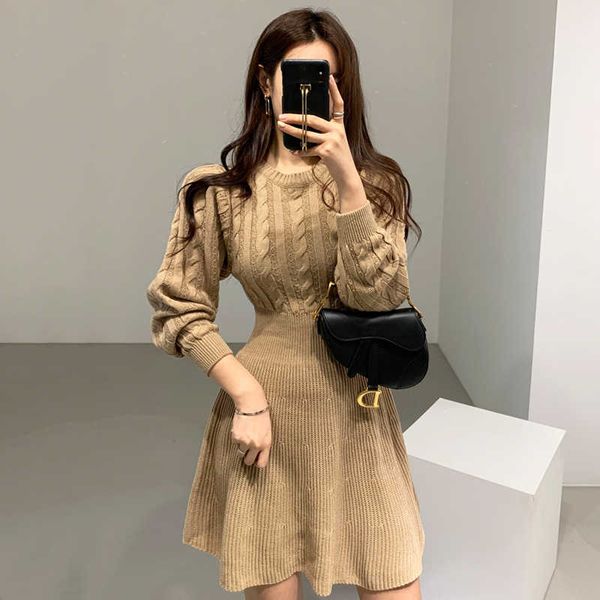 casual dresses fashion autumn winter knitted dress women twist pattern umbrella pleated dress elegant thick lantern sleeve mini sweater dres, Black;gray
casual dresses fashion autumn winter knitted dress women twist pattern umbrella pleated dress elegant thick lantern sleeve mini sweater dres, Black;gray
