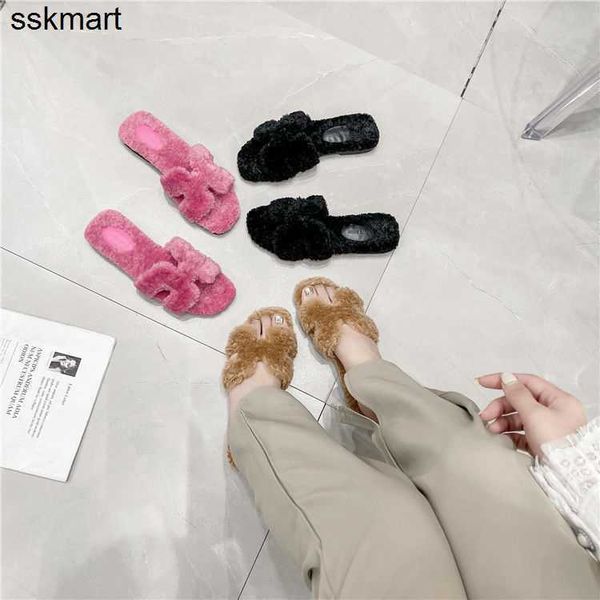 slippers designer h teddy bear fur slippers love horse tow home go out new foreign style net red versatile soft soled flat shoes, Black
slippers designer h teddy bear fur slippers love horse tow home go out new foreign style net red versatile soft soled flat shoes, Black