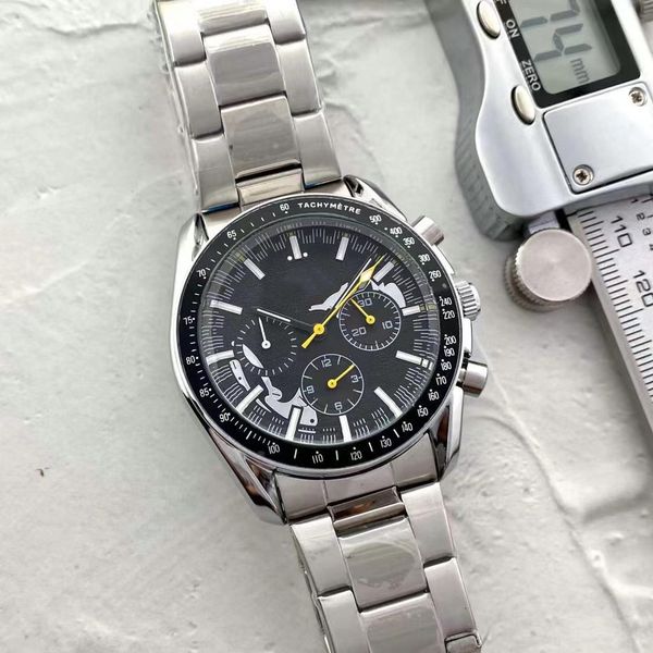 luxury 43mm case men watches stainless steel quartz movement chronograph watch all dial work satch luminous waterproof clock design wristwat, Slivery;brown
luxury 43mm case men watches stainless steel quartz movement chronograph watch all dial work satch luminous waterproof clock design wristwat, Slivery;brown