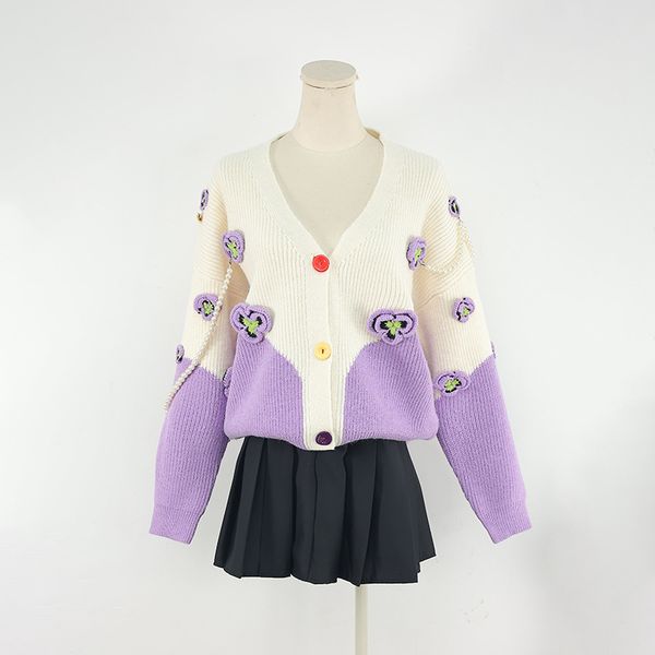 908 l 2022 milan runway autumn women sweater brand same style long sleeve purple green cardigan v neck womens yuecheng, White;black
908 l 2022 milan runway autumn women sweater brand same style long sleeve purple green cardigan v neck womens yuecheng, White;black