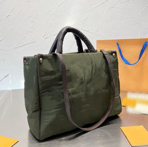 fashion women totes high capacity designer shopping bags autumn winter cotton clothes single-shoulder bag women classic commute handbag cros
fashion women totes high capacity designer shopping bags autumn winter cotton clothes single-shoulder bag women classic commute handbag cros