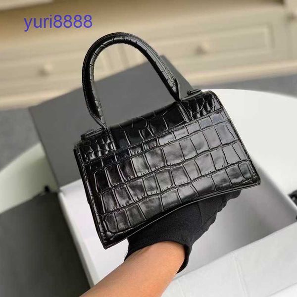 hourglass bag balenciga shoulder bags price b family leather women's bag 2022 new one shoulder slant cross han
hourglass bag balenciga shoulder bags price b family leather women's bag 2022 new one shoulder slant cross han