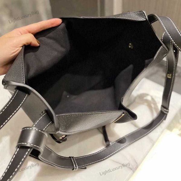 shoulder khaki bag designer leather wallet crossbody for women classic famous brand shopping purses 220918
shoulder khaki bag designer leather wallet crossbody for women classic famous brand shopping purses 220918