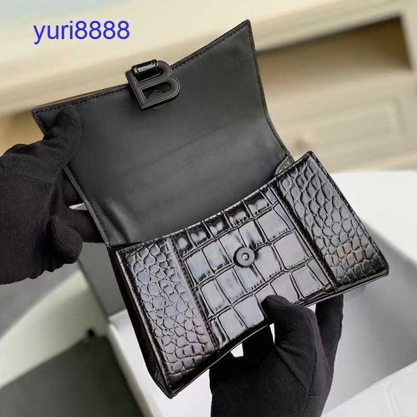 hourglass bag balenciga shoulder bags price b family cowhide women's bag 2022 new one shoulder slant cross han
hourglass bag balenciga shoulder bags price b family cowhide women's bag 2022 new one shoulder slant cross han
