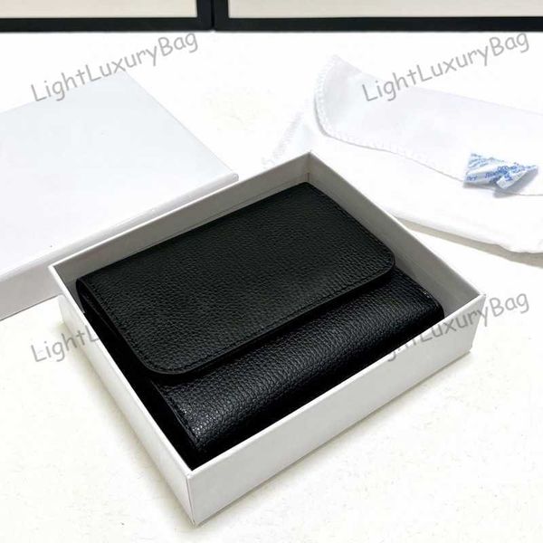 designer quality atmosphere leather wallet for men and women classic famous brand shopping purses 220101, Red;black
designer quality atmosphere leather wallet for men and women classic famous brand shopping purses 220101, Red;black