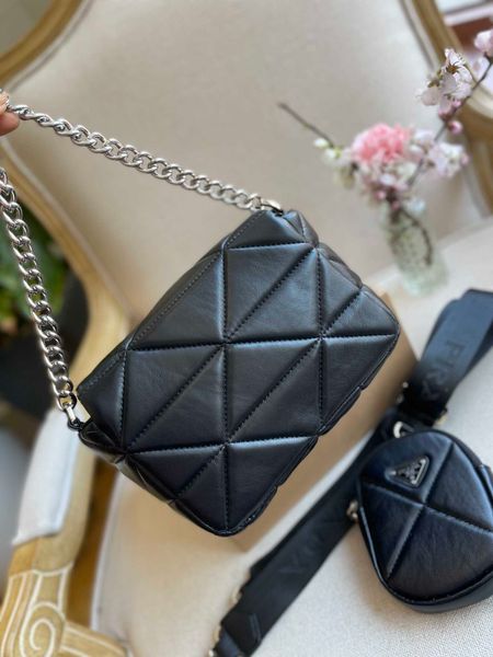 designer luxury women the tote bag fashion versatile handbags shoulder crossbody bags purse telfars totes large capacity saddle wallets 7a 2
designer luxury women the tote bag fashion versatile handbags shoulder crossbody bags purse telfars totes large capacity saddle wallets 7a 2