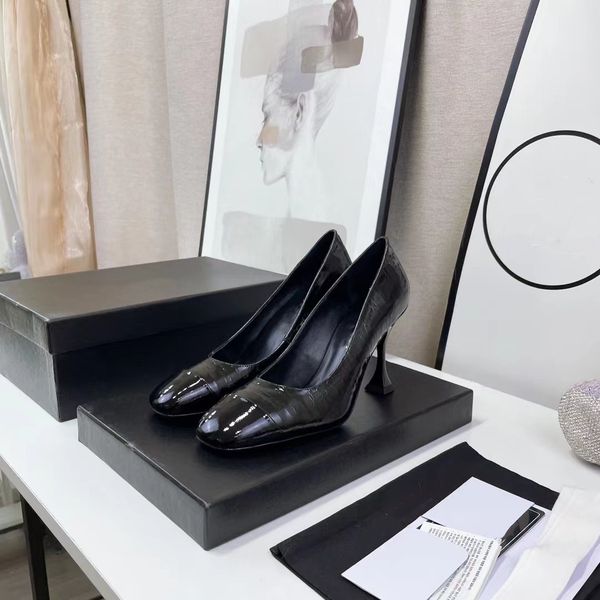 classics women's shoes 9cm women high heels pointed toe party&work shoes nude patent leather lady pumps size 35-41, Black
classics women's shoes 9cm women high heels pointed toe party&work shoes nude patent leather lady pumps size 35-41, Black