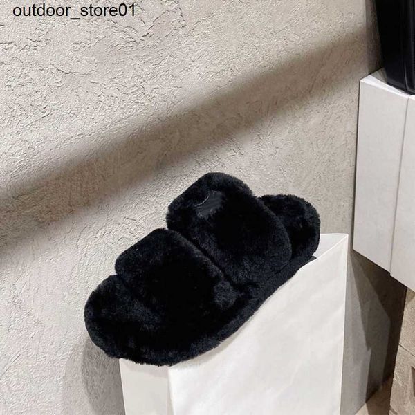 slippers designer famous brand women new arc de triomphe wool thick bottomed wool sandals casual versatile, Black
slippers designer famous brand women new arc de triomphe wool thick bottomed wool sandals casual versatile, Black