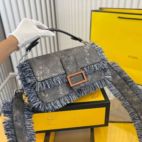 baguette crossbody bag women underarm shoulder bags handbag raw fringe flap clutch bag tassel fashion letters purse hasp hardware detachable
baguette crossbody bag women underarm shoulder bags handbag raw fringe flap clutch bag tassel fashion letters purse hasp hardware detachable