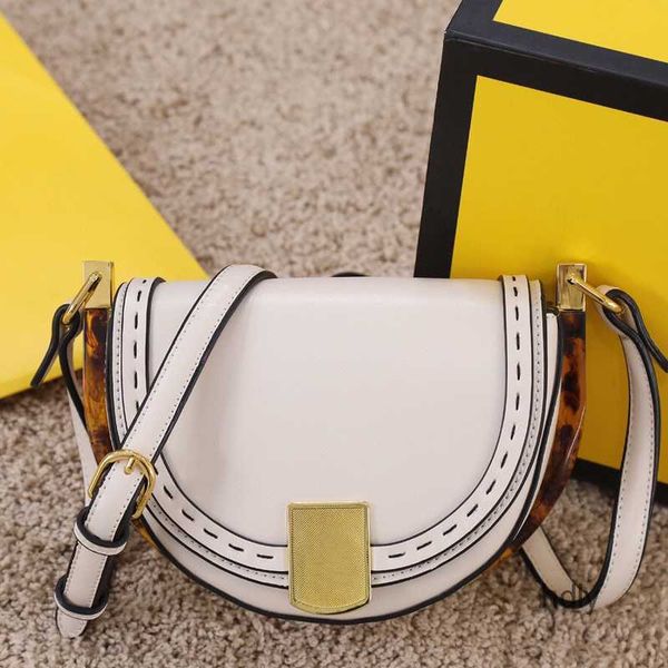 evening bags new saddle cross body bag women shoulder bags half moon handbag golden shield buckle amber binding both sides female purse mess
evening bags new saddle cross body bag women shoulder bags half moon handbag golden shield buckle amber binding both sides female purse mess
