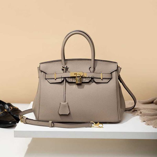 evening designer bags herme leather womens bag 2022 new fashion spring summer versatile large capacity crossbody handbag
evening designer bags herme leather womens bag 2022 new fashion spring summer versatile large capacity crossbody handbag