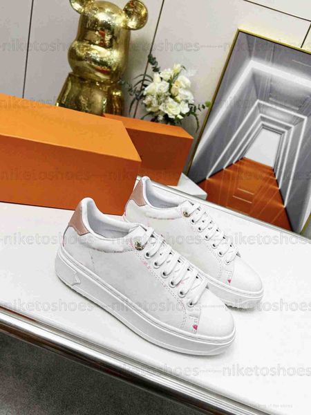 luxury time out casual shoes fashion womens platform sports shoes monograms embossed leather flowers comfort outdoor sneakers
luxury time out casual shoes fashion womens platform sports shoes monograms embossed leather flowers comfort outdoor sneakers