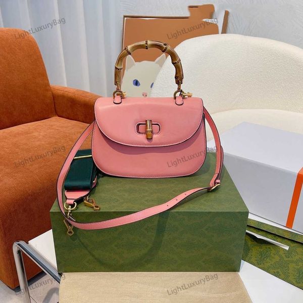 cross body bag bamboo portable designer leather wallet quality crossbody for women classic famous brand shopping purses 220301
cross body bag bamboo portable designer leather wallet quality crossbody for women classic famous brand shopping purses 220301