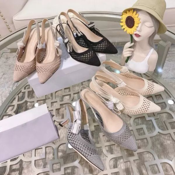 designer sandals classic embroidered jacquard letter stiletto heels new fashion retro heel women shoes dress shoe ladies shoes with box 35-4, Black
designer sandals classic embroidered jacquard letter stiletto heels new fashion retro heel women shoes dress shoe ladies shoes with box 35-4, Black