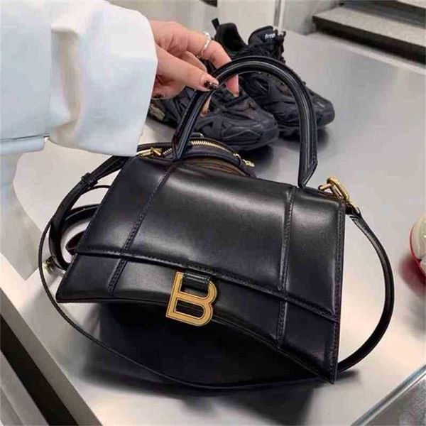 handbags designer balenclagass b-button hourglass 2022 net red same crocodile pattern leather single shoulder messenger hand women's ba
handbags designer balenclagass b-button hourglass 2022 net red same crocodile pattern leather single shoulder messenger hand women's ba