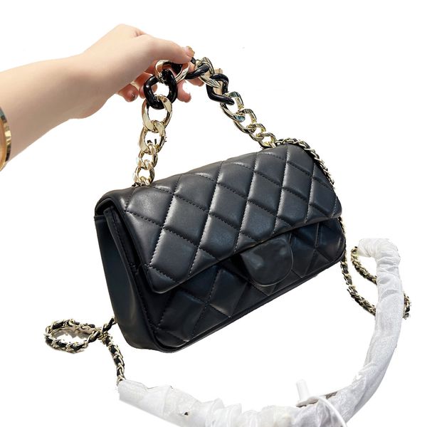 classic cf chunky handble chain crossbody bags luxury designer quilted matelasse women flap shoulder bag france brand genuine leather bags l
classic cf chunky handble chain crossbody bags luxury designer quilted matelasse women flap shoulder bag france brand genuine leather bags l