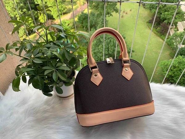 2019 fashion women shoulder bag chain messenger bag designer handbags wallet purse cosmetic bags crossbody bags tote
2019 fashion women shoulder bag chain messenger bag designer handbags wallet purse cosmetic bags crossbody bags tote