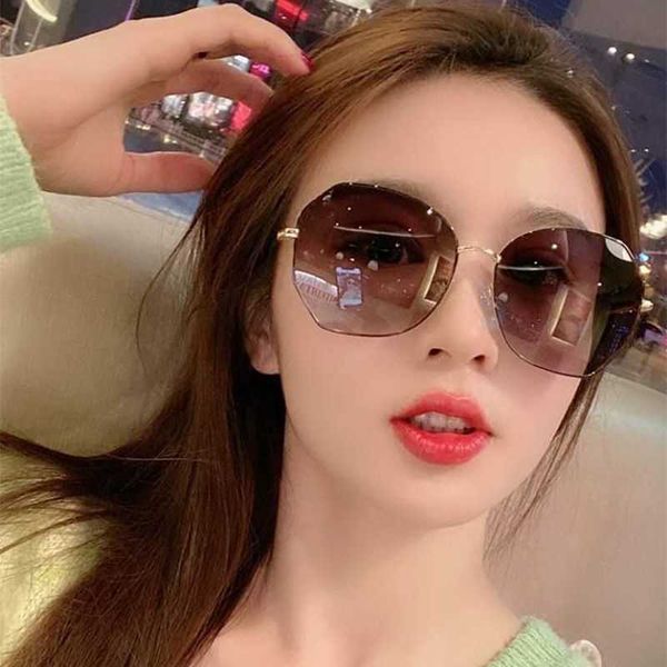 sunglasskorean version ins sunglasses fashion 2022 new women s sunglasses anti uv gm glasses, White;black
sunglasskorean version ins sunglasses fashion 2022 new women s sunglasses anti uv gm glasses, White;black