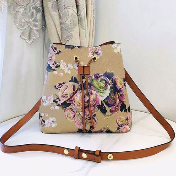 designers luxury bags for womens louiseity 1 viutonity handbags lvs crossbody shoulder the tote bag multicolour capacity versatile 7a wallet
designers luxury bags for womens louiseity 1 viutonity handbags lvs crossbody shoulder the tote bag multicolour capacity versatile 7a wallet