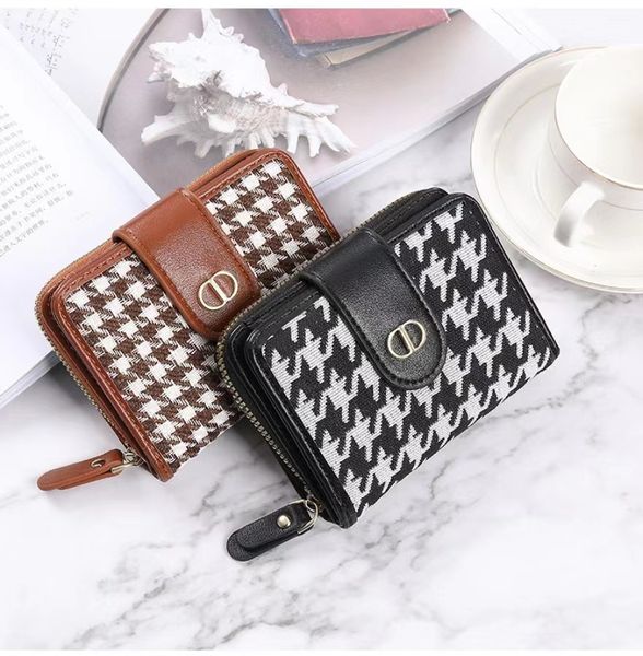 wallets women's designer thousand bird case exquisite high-end fashion purse for woman short style large capacity multi-card space card, Red;black 
wallets women's designer thousand bird case exquisite high-end fashion purse for woman short style large capacity multi-card space card, Red;black