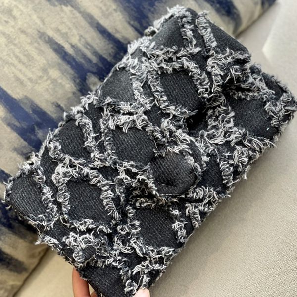 canvas flap bag women chain leather shoulder handbag purse solid diamond check denim crossbody bags fashion hardware letters interior zipper
canvas flap bag women chain leather shoulder handbag purse solid diamond check denim crossbody bags fashion hardware letters interior zipper