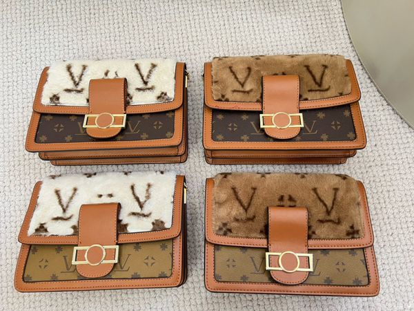 tz designer autumn/winter dauphine handbags luxury fur bag classic old flower pattern with hardware logo gold metal chain fashion single sho
tz designer autumn/winter dauphine handbags luxury fur bag classic old flower pattern with hardware logo gold metal chain fashion single sho
