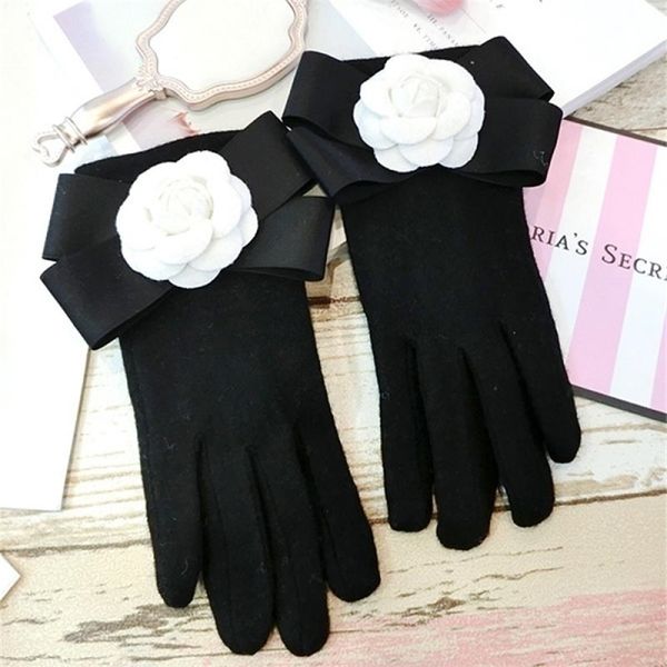 five fingers gloves cashmere winter bowknot camellia women' fashion korean style warm touch screen a386 220922, Blue;gray
five fingers gloves cashmere winter bowknot camellia women' fashion korean style warm touch screen a386 220922, Blue;gray