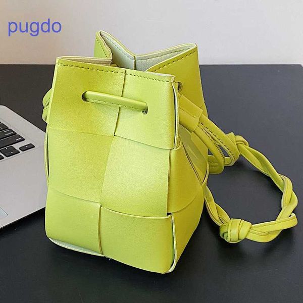 bottegas brick cassette shoulder bag hands venetas online shop niche design summer ins woven small female 2023 ww48 16hz rmvx
bottegas brick cassette shoulder bag hands venetas online shop niche design summer ins woven small female 2023 ww48 16hz rmvx