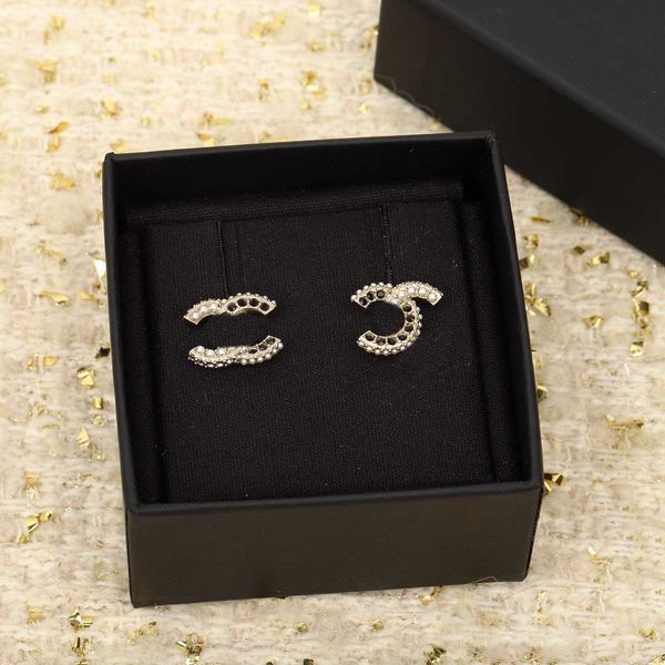 2022 luxury quality charm stud earring with nature shell beads and sparkly black diamond in 18k gold plated small size ps4449, Golden
2022 luxury quality charm stud earring with nature shell beads and sparkly black diamond in 18k gold plated small size ps4449, Golden