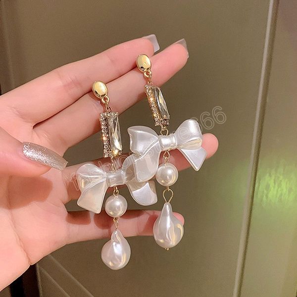 imitation pearl dangle earrings fashion classic luxury white bowknot eardrop irregular women jewelry gifts, Silver
imitation pearl dangle earrings fashion classic luxury white bowknot eardrop irregular women jewelry gifts, Silver