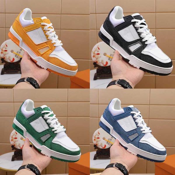 classic shoes men's and women's casual shoes new couple tpu cowhide outsole bizshoes letter printing embroidery fashion joker pers, Black
classic shoes men's and women's casual shoes new couple tpu cowhide outsole bizshoes letter printing embroidery fashion joker pers, Black