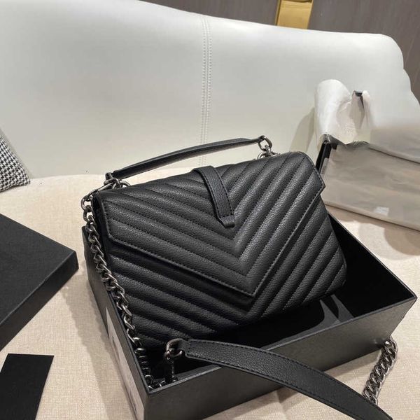 handbag cosmetic bags cases 2022 luxury shoulder bag brand designer leather ladies metal chain clamshell menger wholesale 3-color universal
handbag cosmetic bags cases 2022 luxury shoulder bag brand designer leather ladies metal chain clamshell menger wholesale 3-color universal