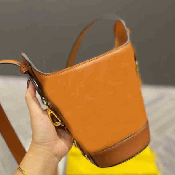 luxury saddle crossbody fends bags for womens multicolor handbag designer sling baguette the tote bag shoulder purses woman 7a fashion walle
luxury saddle crossbody fends bags for womens multicolor handbag designer sling baguette the tote bag shoulder purses woman 7a fashion walle