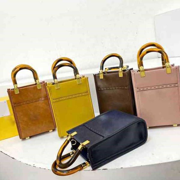 luxury saddle crossbody fends bags for womens multicolor handbag designer sling baguette the tote bag shoulder purses woman 7a fashion walle
luxury saddle crossbody fends bags for womens multicolor handbag designer sling baguette the tote bag shoulder purses woman 7a fashion walle