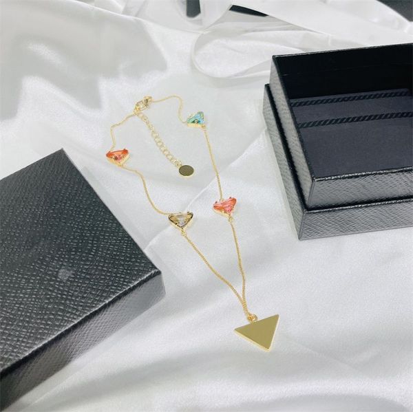High Quality Brand Luxurys Necklaces Fashion Designers Classic Letter Golden Silver Diamond Necklace For Womens Wedding Party Gifts Presents
High Quality Brand Luxurys Necklaces Fashion Designers Classic Letter Golden Silver Diamond Necklace For Womens Wedding Party Gifts Presents