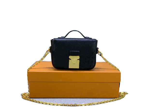 2022 uxury designer shoulder bag handbag purse lady fashion handbag swimming pool multi-color multi pocket chain pochette coussin bags
2022 uxury designer shoulder bag handbag purse lady fashion handbag swimming pool multi-color multi pocket chain pochette coussin bags