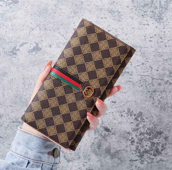 luxury european and american women's wallets clutch bag coin purse zipper bag card holder designer wallet classic money bags, Red;black
luxury european and american women's wallets clutch bag coin purse zipper bag card holder designer wallet classic money bags, Red;black