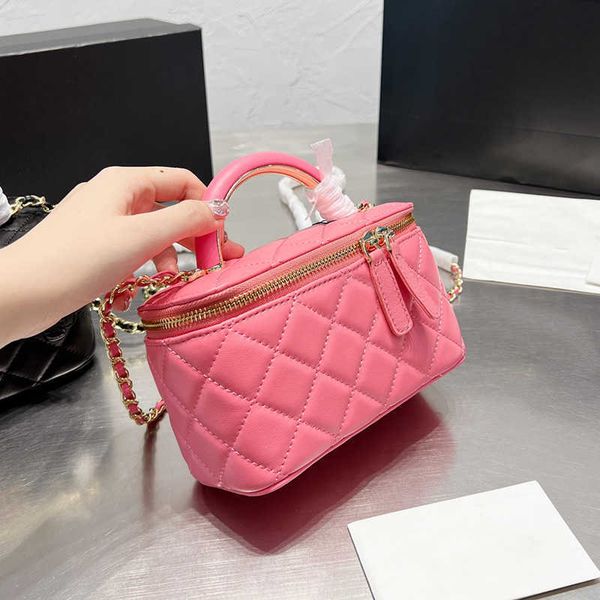 22p womens early fall classical quilted handle vanity box bags with mirror gold matelasse chain crossbody shoulder cosmetic case large
22p womens early fall classical quilted handle vanity box bags with mirror gold matelasse chain crossbody shoulder cosmetic case large