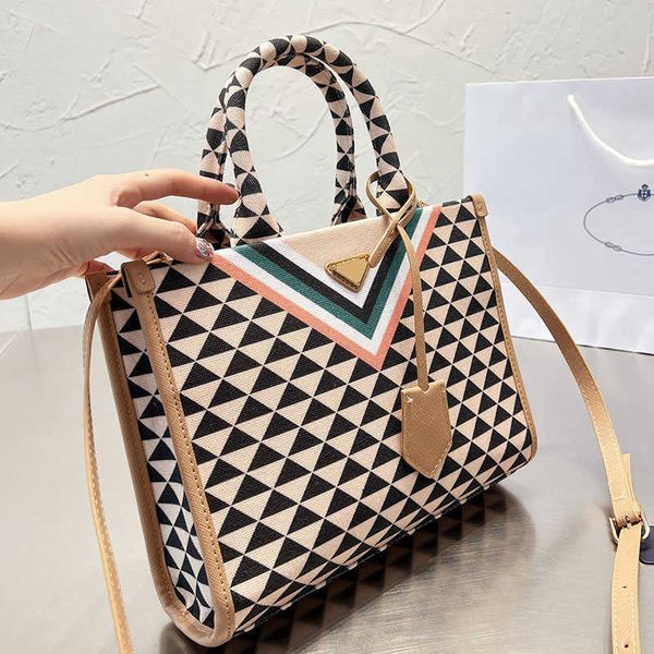 designer luxury women the tote bag fashion versatile handbags shoulder crossbody bags purse telfars totes large capacity saddle wallets 7a y
designer luxury women the tote bag fashion versatile handbags shoulder crossbody bags purse telfars totes large capacity saddle wallets 7a y